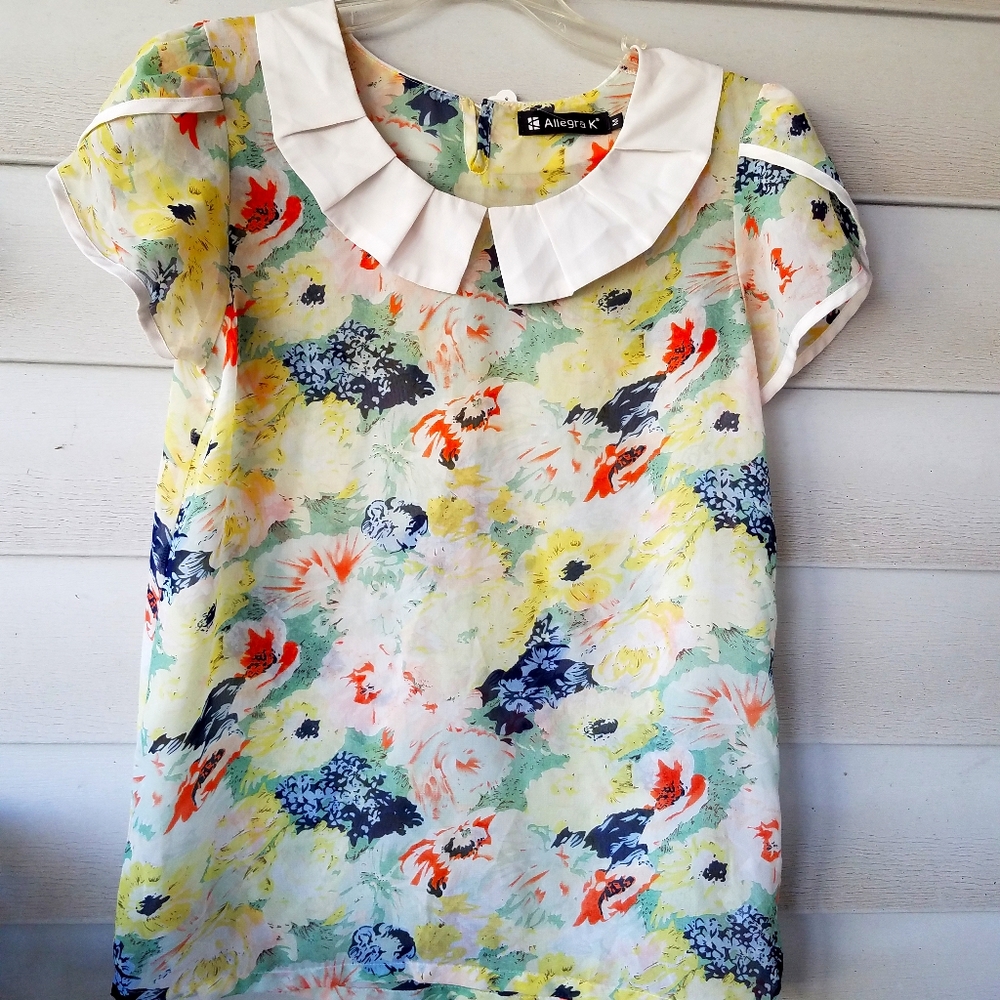 Peter pan collar blouse